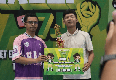 Awarding Juara 3 SMA (MA MA'AHID KUDUS)